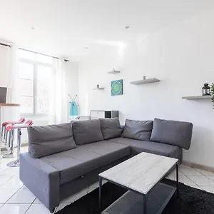 Ideally Placed To Visit + Bright Flat - Idéalement Placé Pour Visiter + Lumineux Toulon