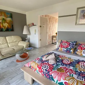 Le Goeland 3 Avec Balcon Vue Latérale Toulon